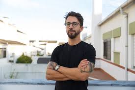 <em><strong>Daniel R.</strong></em>
